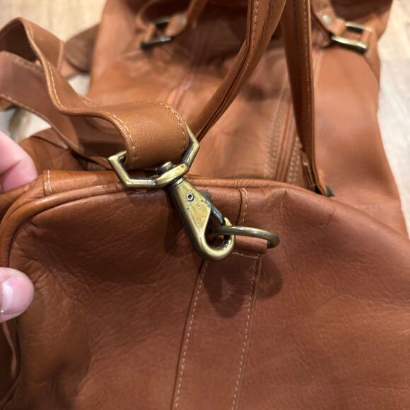 Clava Brown Genuine Leather Weekender Gym Overnight Bag W/Removable Strap - Picture 4 of 9